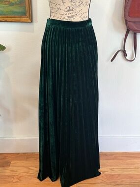 VICI Emerald Green Velvet Pleated Maxi Skirt Dark Academia Luxe